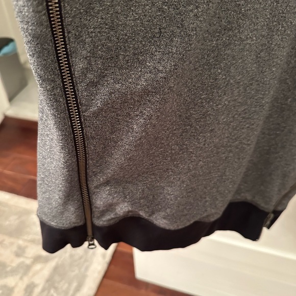 Lululemon heather gray and black hoodie with side zippers - Picture 4 of 6